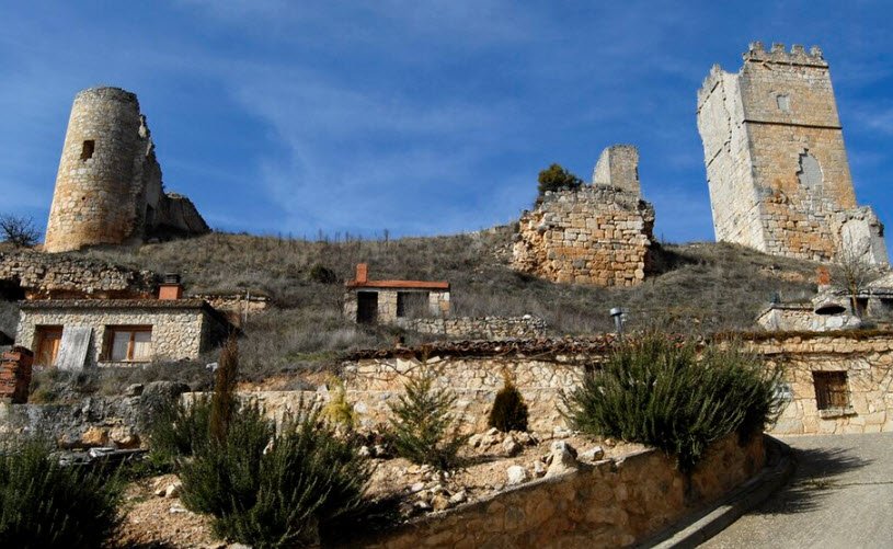 Castillo de Coruña del Conde (ruinas), Spain